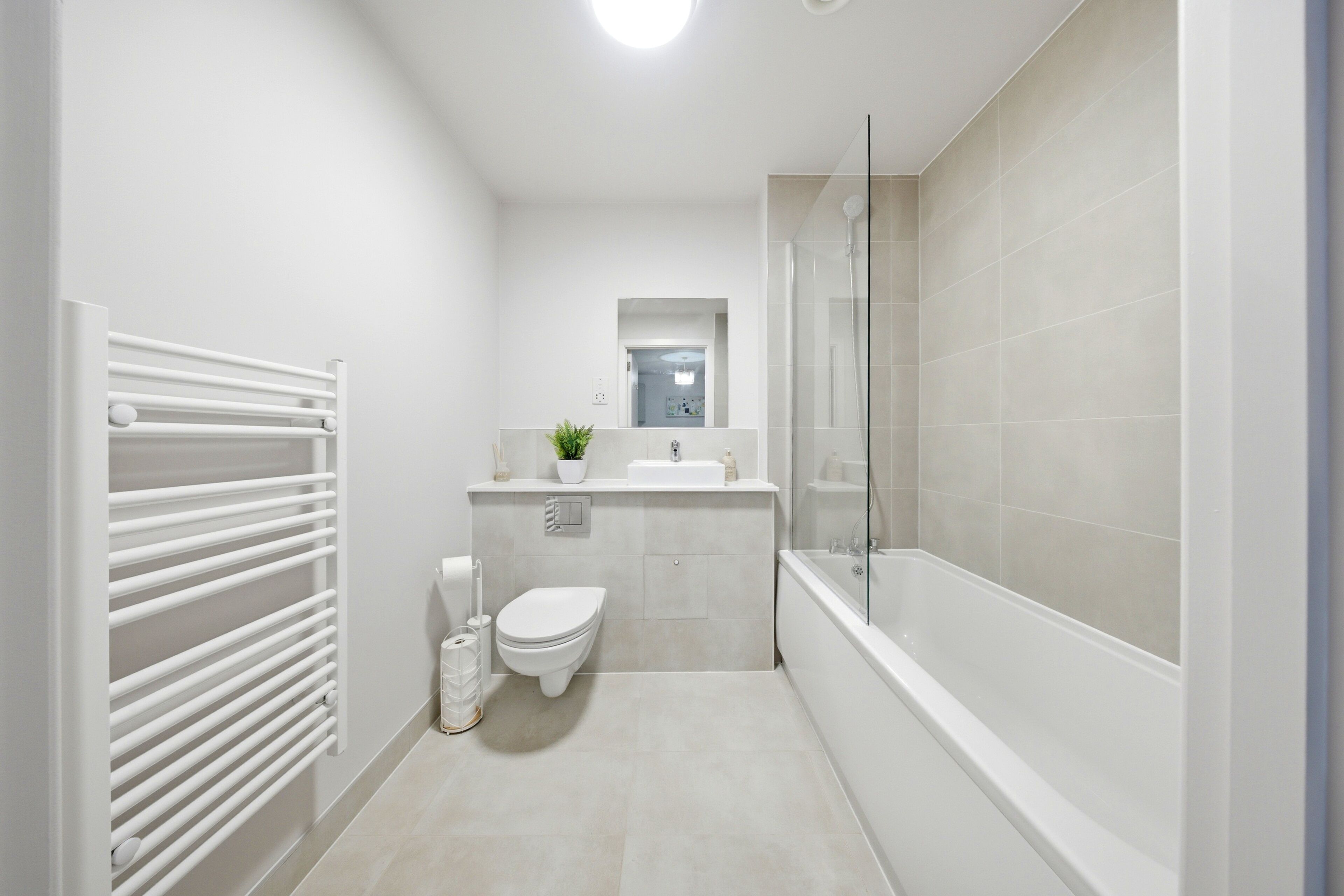 Luxury Apartment, 1 King Bed with Sofa bed, Non Smoking, Kitchenette | Bathroom