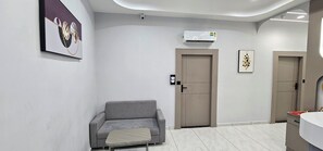 Interior - Hotel HR Comfort (Ahmedabad)