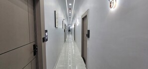Interior - Hotel HR Comfort (Ahmedabad)