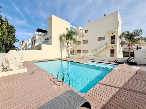 Pool - Marine Earth 08 B1 by homeprive (Denia)