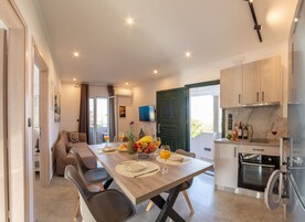 House, Smoking | 4 bedrooms, soundproofing
