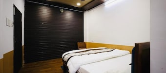 Hotel Shivika