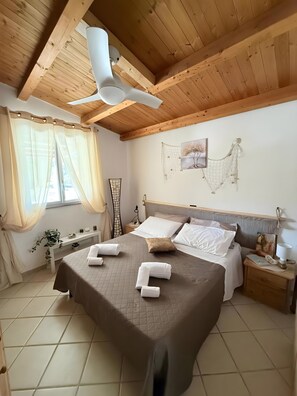 Room - Casa Villa Aury — Cefalù, green oasis steps from the sea (Cefalù)