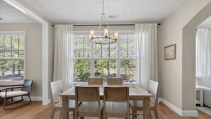 Dining - Beautiful Condo in Golf Community Featuring Access to Club Amenities! (Cape Charles)