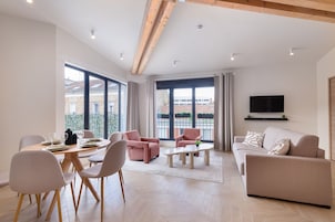 Apartamento de lujo, vistas a la ciudad | Salón
