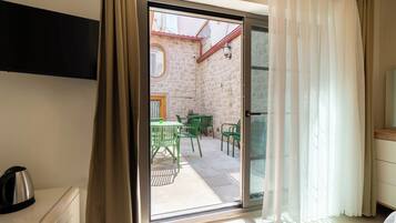 Room, Courtyard View | Interior