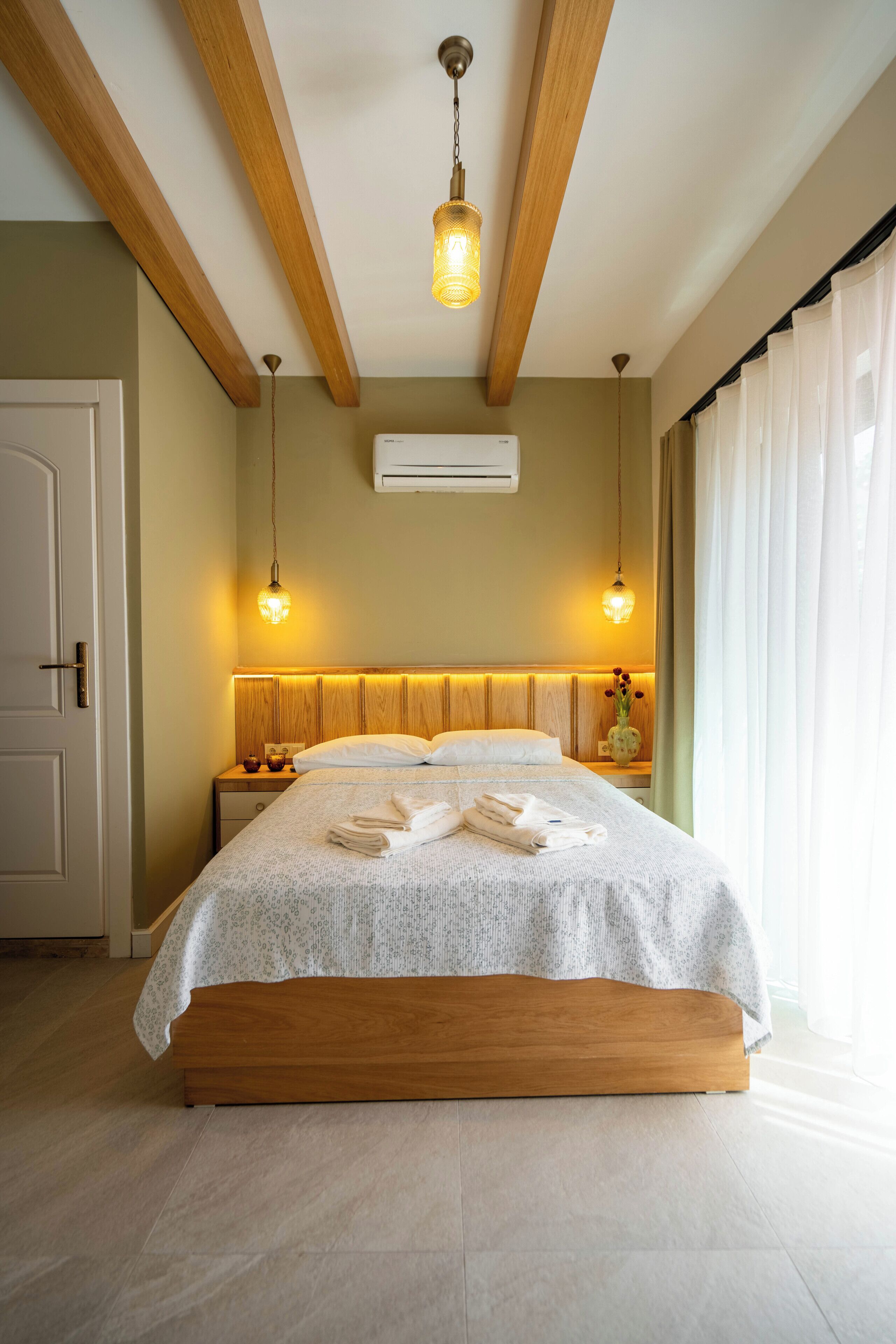 Room, Courtyard View | Desk, laptop workspace, blackout curtains, iron/ironing board