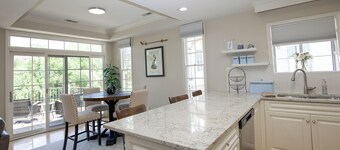 250B Cochrane Castle- Upscale condo in gated Pinehurst No. 9 with golf views