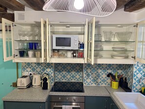 Private kitchen - Heart of Saint-Germain Cozy 2BR for 5 Aldaro (Paris)