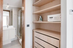 House | 1 bedroom - Málaga EXC I Chic 1 BR Apartment in El Golf (Santiago)