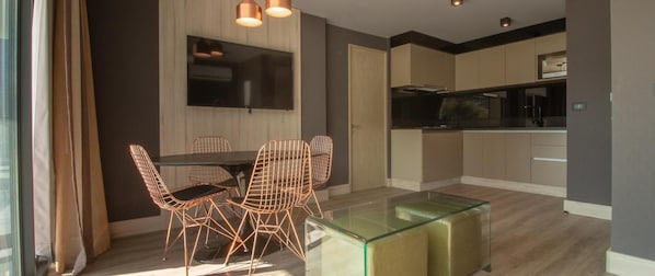 House | 2 bedrooms - Santiago Retreat Plus EXC Modern 2 BR in Las Condes (Santiago)