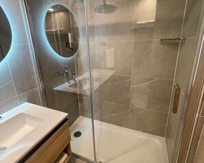 House | 1 bedroom - One Manquehue EXC Bright 1BR Apartment (Santiago)