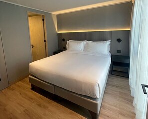 House | 1 bedroom - One Manquehue EXC Bright 1BR Apartment (Santiago)