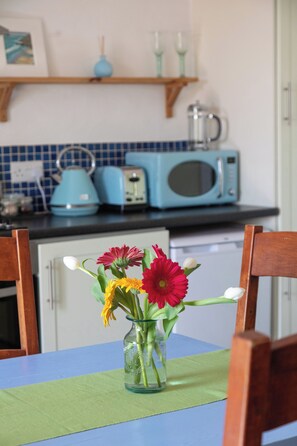 Interior - Characterful rural barn conversion on footpath to wild coastline (Penzance)