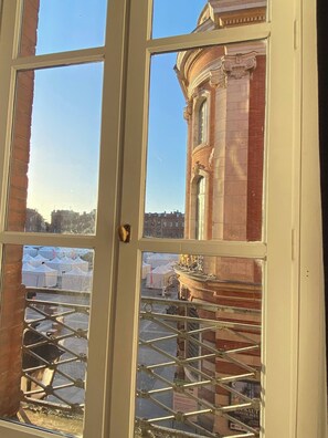 Interior - Duplex T2 (Unit 5B) overlooking Place du Capitole (Toulouse)