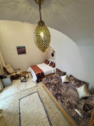 1-bedroom hotel suites in wonderful Fes with AC