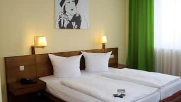 Standard Double or Twin Room | Desk, laptop workspace, free WiFi