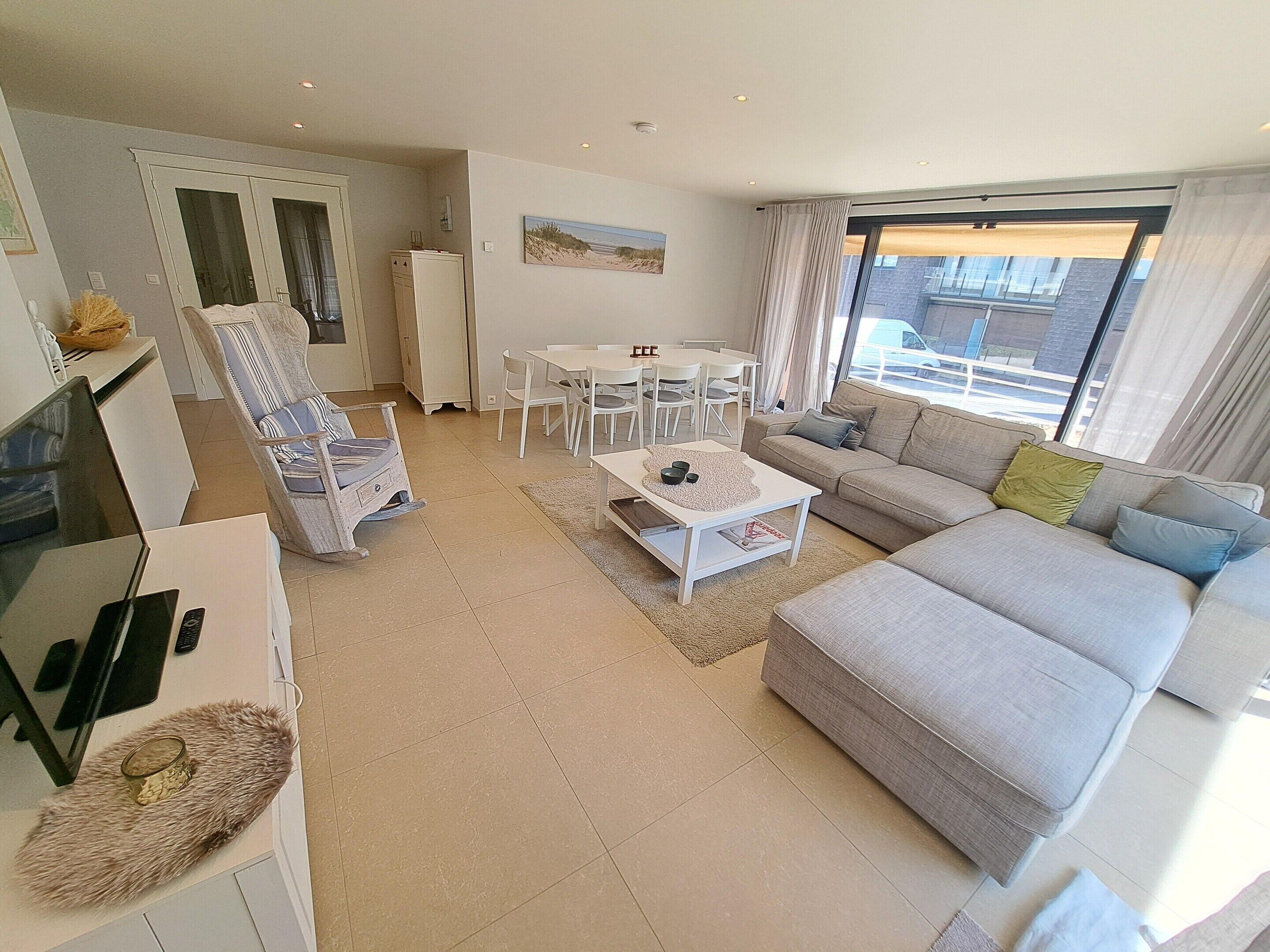 Apartment | Living room