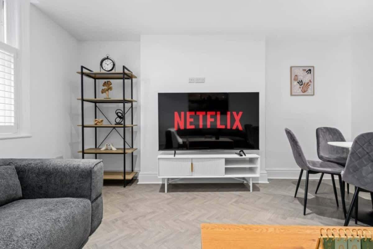 TV, offices