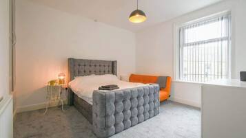 Iron/ironing board, travel cot, WiFi, bed sheets