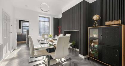 Contemporary 2BR Retreat | Great Harwood