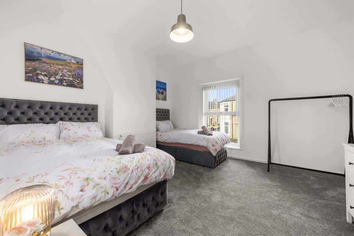 Iron/ironing board, travel cot, WiFi, bed sheets
