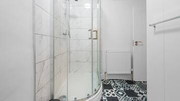 Bruser, hårtørrer, Shampoo