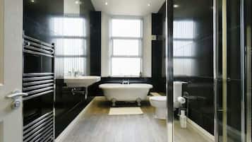 Shower, hair dryer, shampoo