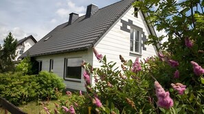 Exterior - Grenzweg Holiday Home for 8 People (130 m²) in Winterberg (Winterberg)