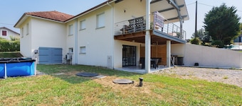 T2 Antipuyou Apartment – Private Terrace, Wi-Fi & Air Conditioning