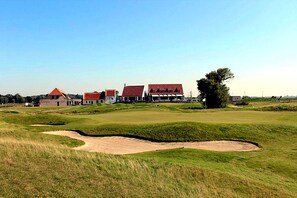 Golf - Apartment 150 meters from the beach with free parking! Perfect for families. (Koksijde)