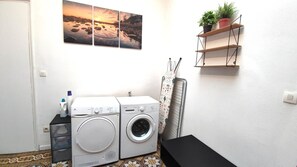 House | 1 bedroom - Agr Able s Jour au Londres vue Sans Vis- -vis (Roubaix)