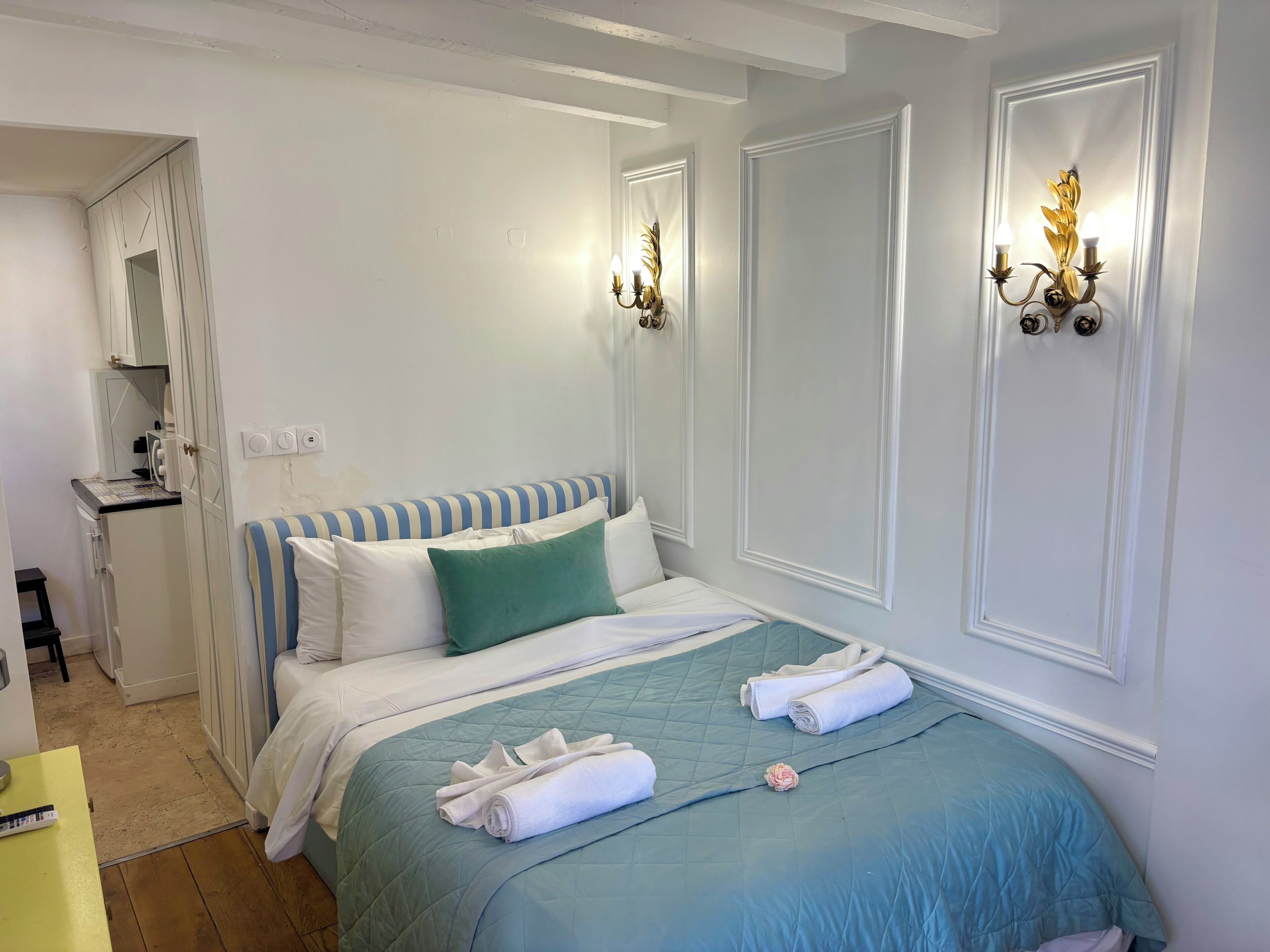 1 chambre, accès Internet, draps fournis