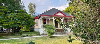 Heritage Home on Broadway