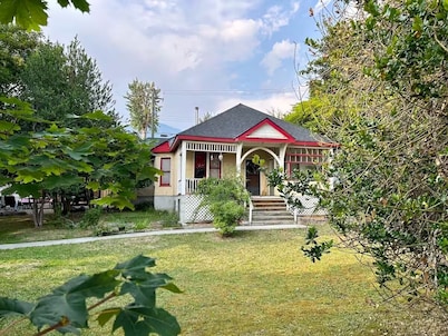 Heritage Home on Broadway