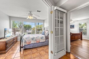 Unclassified image, 5 of 64, button - Pets Stay Free, Heated Pool, 1.5 blk from Beach (Holmes Beach)