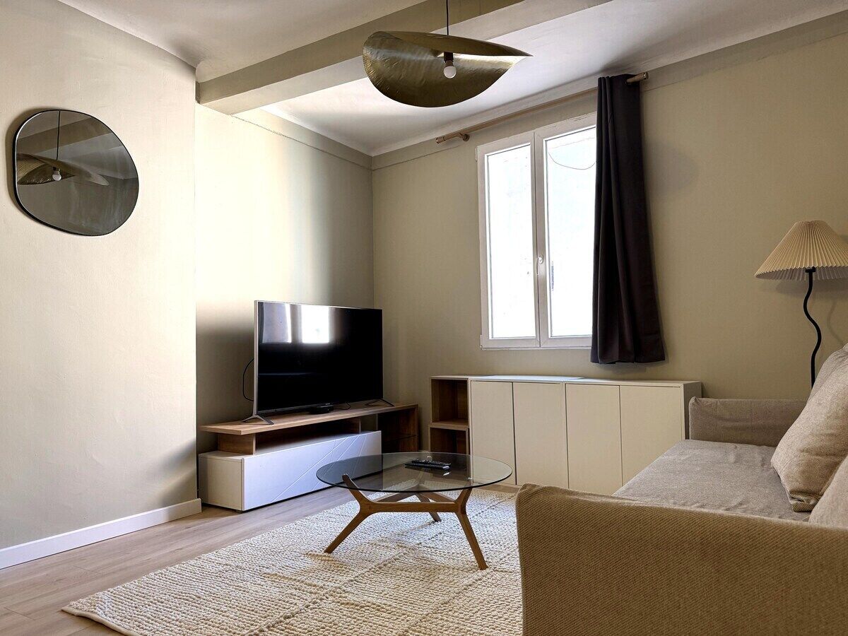 Comfortable Apartment In The Heart Of The City - Tolone