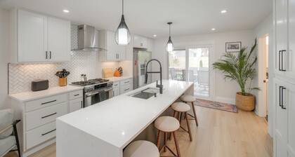 Tremont Retreat w/ Putting Green Near Downtown