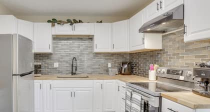 Centrally Located Dayton Condo 1 Mi to Downtown