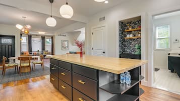 Nhà (3 Bedrooms) | Nội thất
