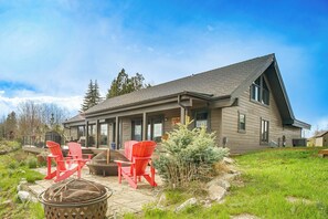 Interior - Mtn-view Retreat w/ Fire Pits & Grill in Mccall! (McCall)