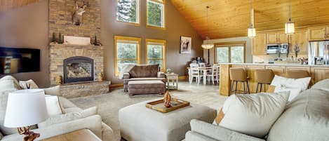 House (3 Bedrooms) | Interior