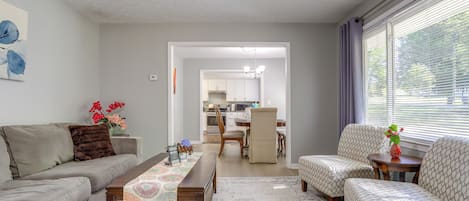 House (3 Bedrooms) | Front of property