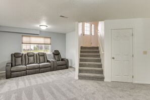 Interior - 4 Mi to Ellsworth Afb! Suburban Home for Families (Box Elder)