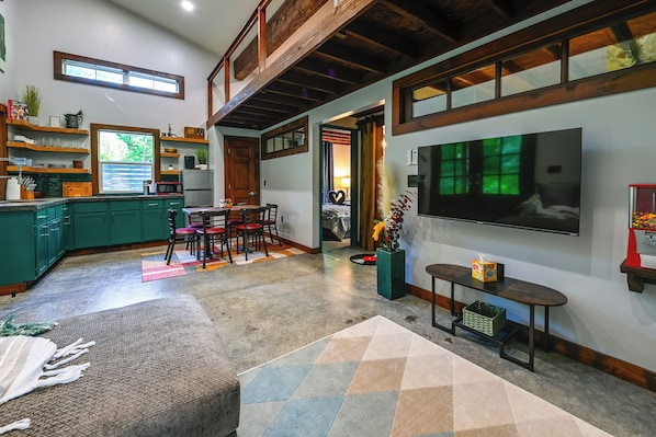 Casa (2 Bedrooms) | Interior