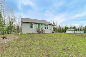 House (2 Bedrooms) | Interior - Wildlife Viewing & Trails! 155-acre UP Retreat (Rudyard)