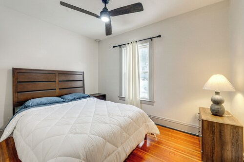 Walkable 3-unit Hub: 8 Mi to Micron Technology!