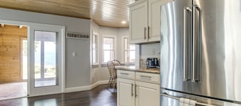 Hiking, Wineries & More! Mtn-view Gem in Tehachapi