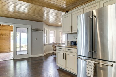 Hiking, Wineries & More! Mtn-view Gem in Tehachapi