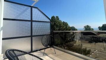 Deluxe Double Room, Balcony, Sea View | Terrace/patio